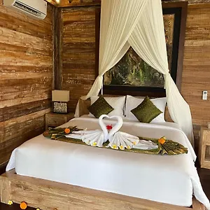  Bed & Breakfast Aura
